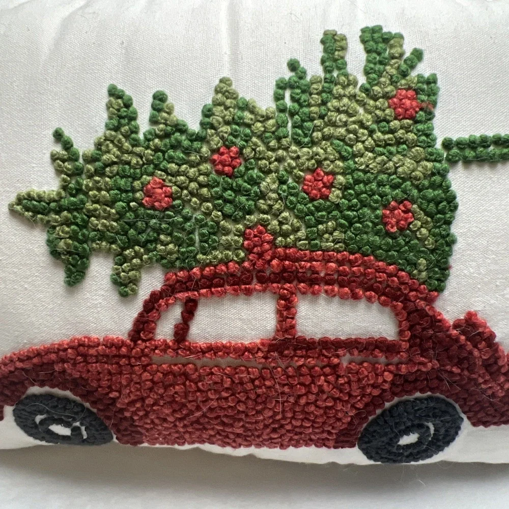 Pier 1 Christmas Throw Pillow‎ VW Car and Christmas Tree Vintage Car